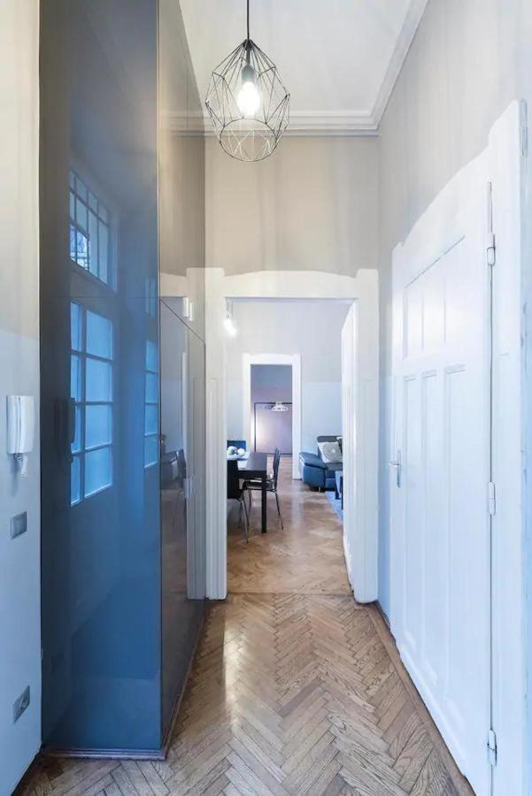 Vaci Street Apartamento Budapest