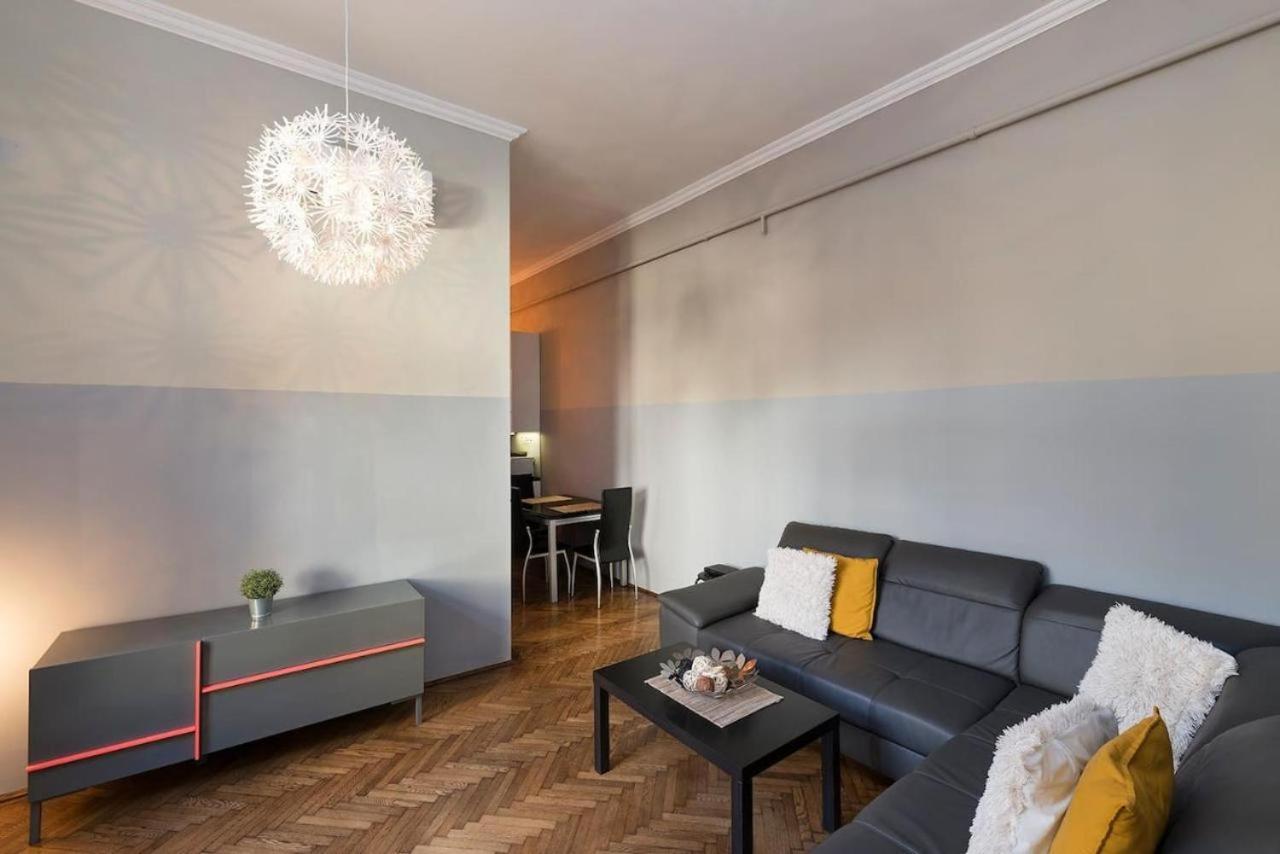 Vaci Street Apartamento *