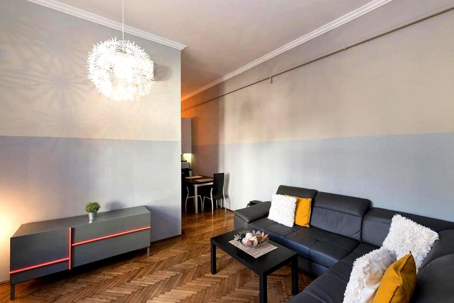 Vaci Street - Location In Budapest, Steps From The Danube